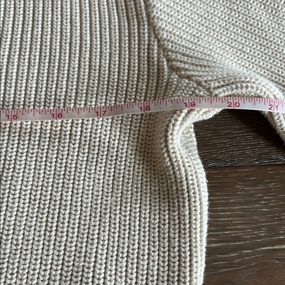 Brandy Melville Cream Cropped Cardigan Sweater - Picture 4 of 6
